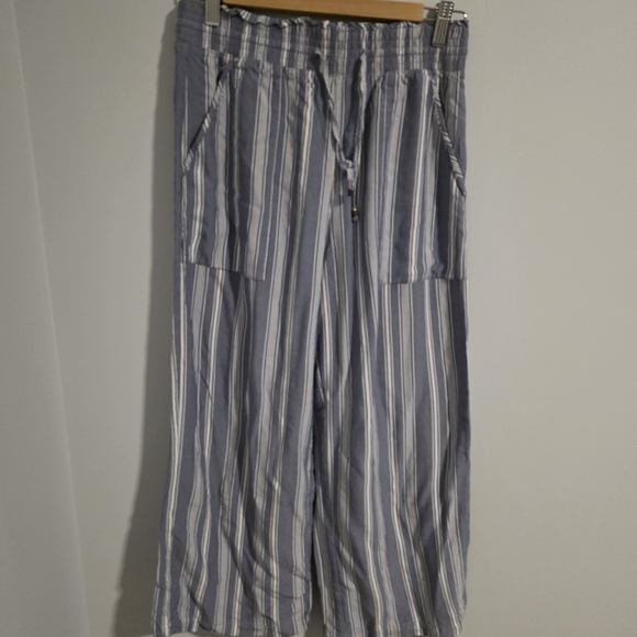 Abercrombie & Fitch Light Blue Striped Wide Leg Pants - Picture 2 of 11